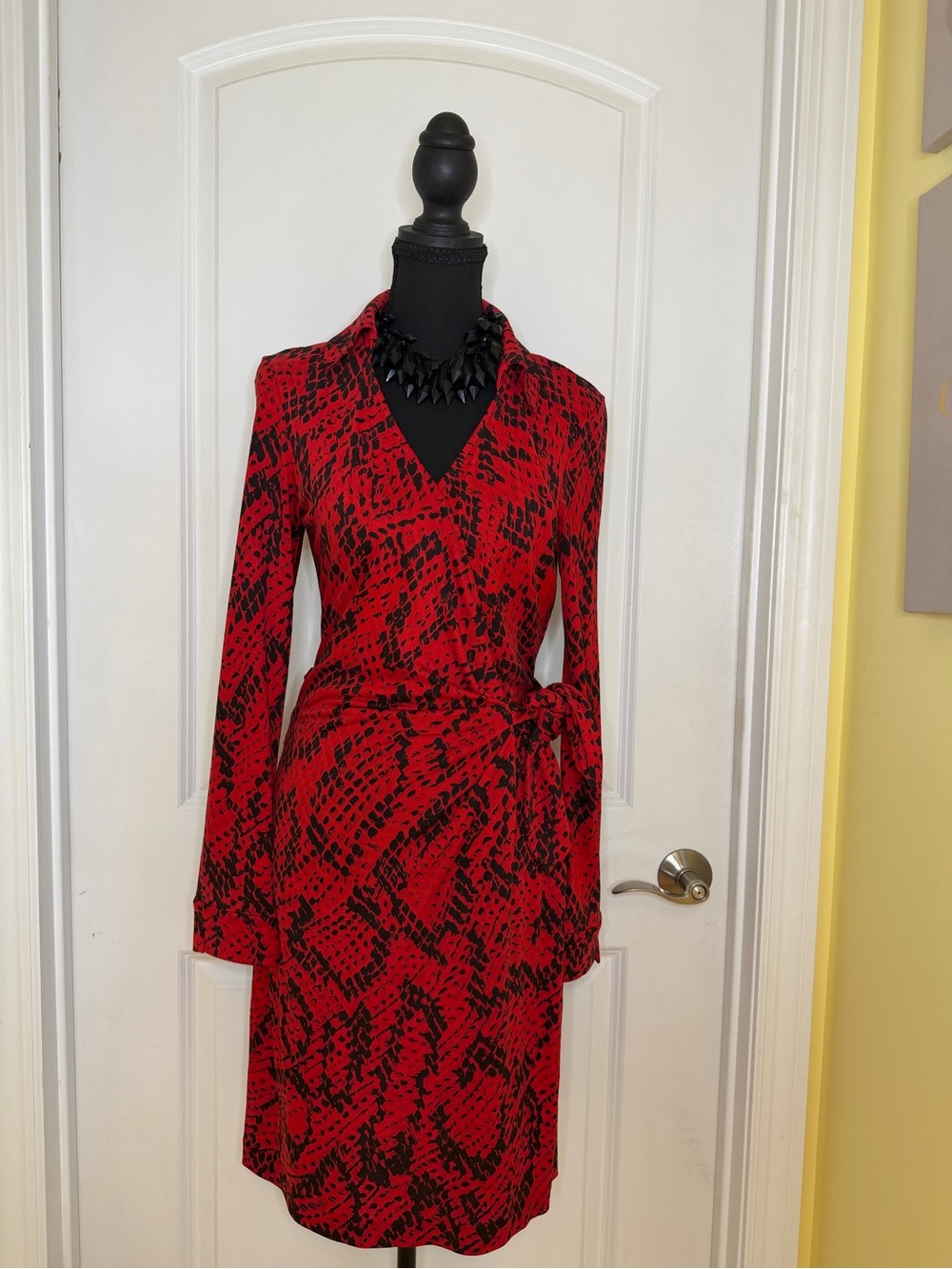 Diane Von Furstenberg red silk python print faux wrap mini dress, size 8
